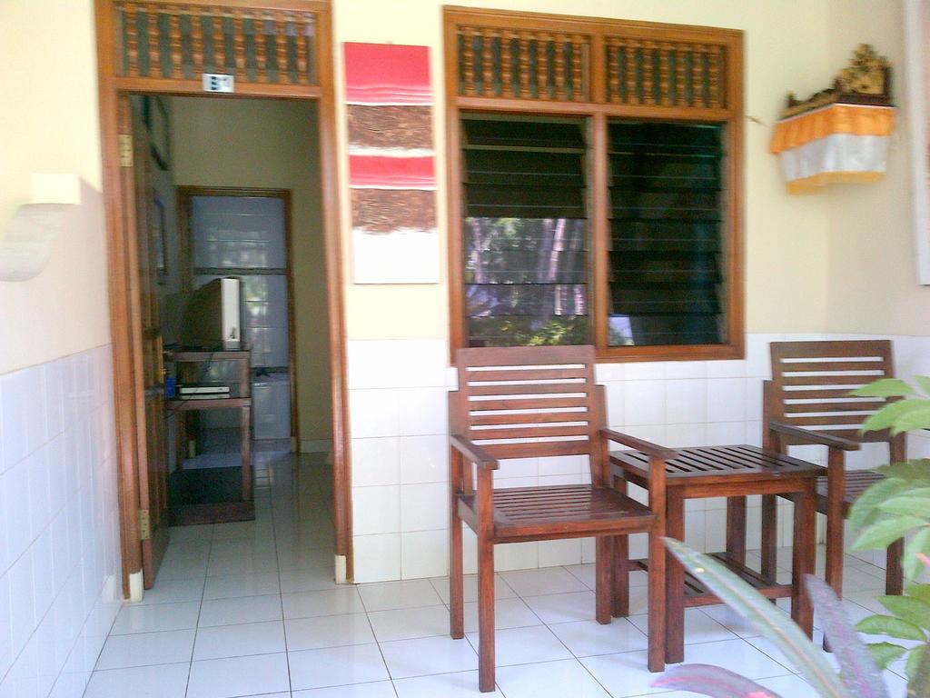 Adus Beach Inn Legian Exteriér fotografie
