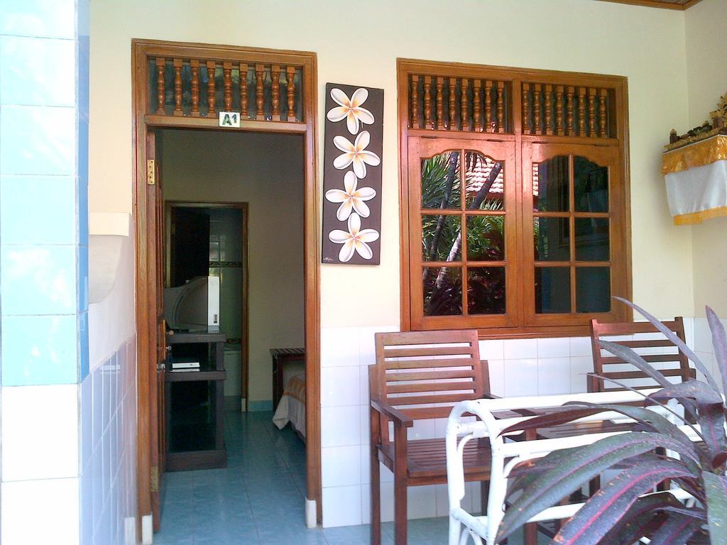Adus Beach Inn Legian Exteriér fotografie