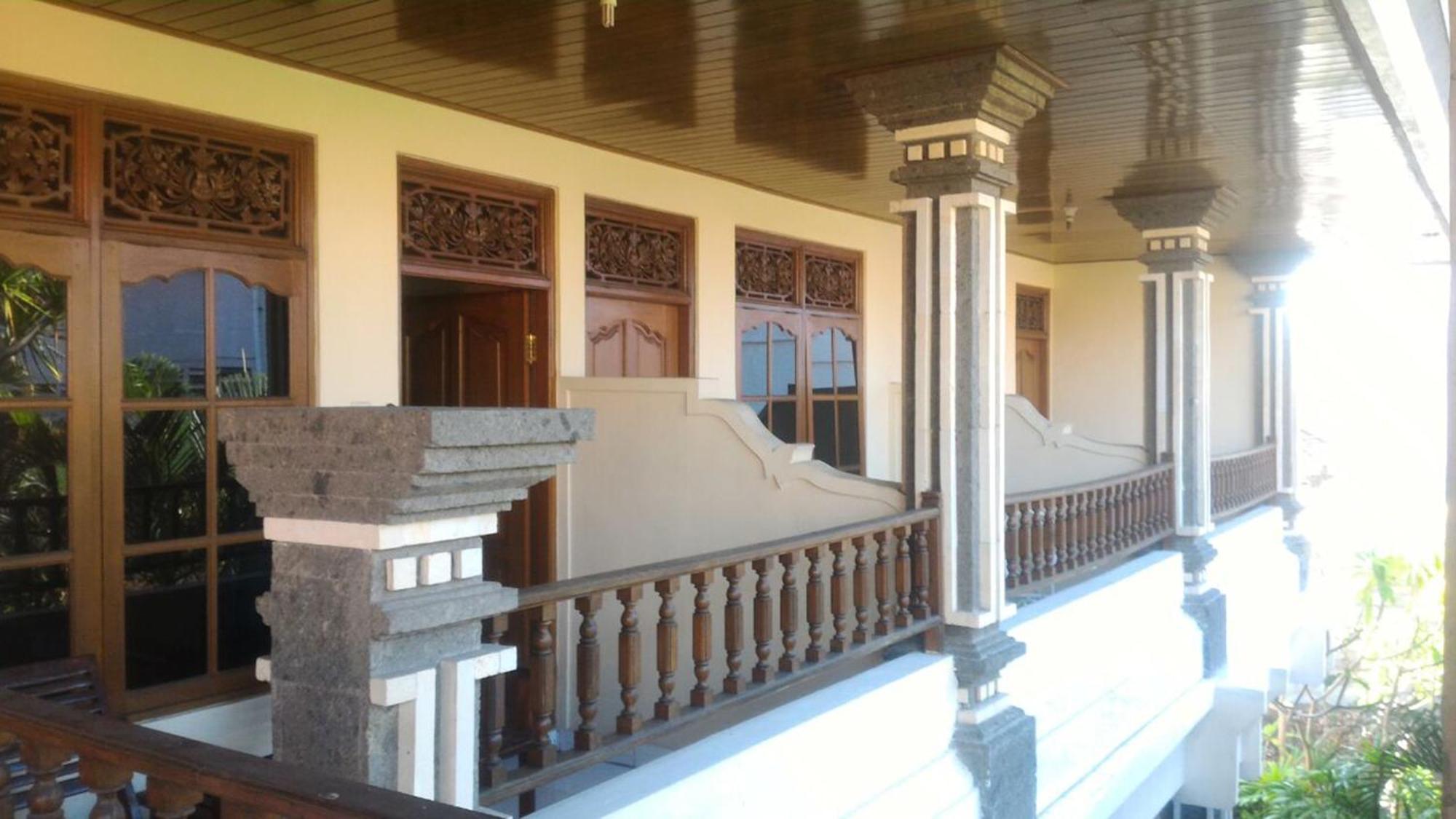 Adus Beach Inn Legian Exteriér fotografie
