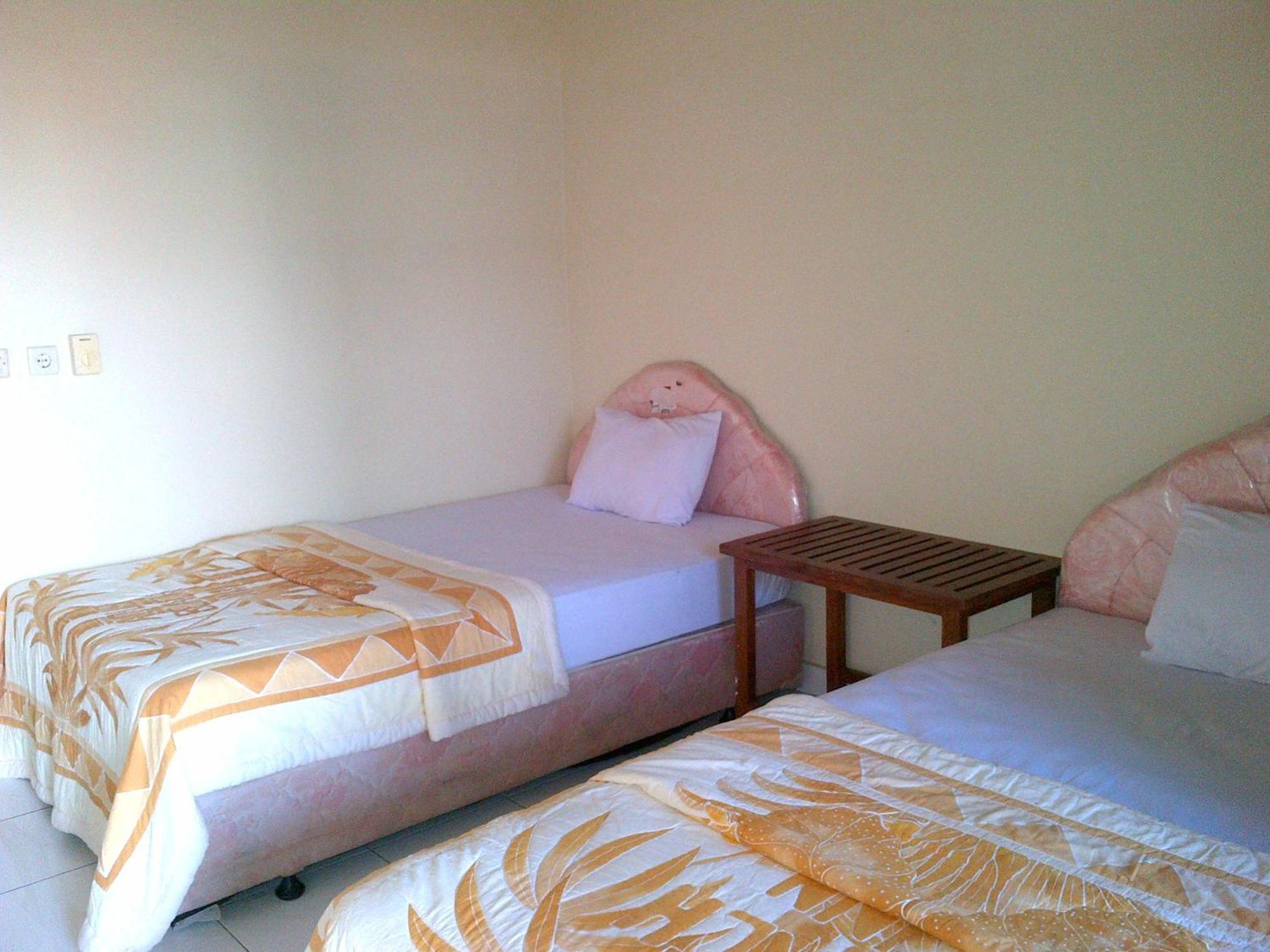 Adus Beach Inn Legian Exteriér fotografie