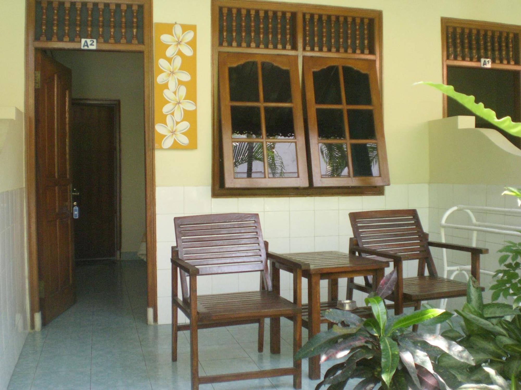 Adus Beach Inn Legian Exteriér fotografie