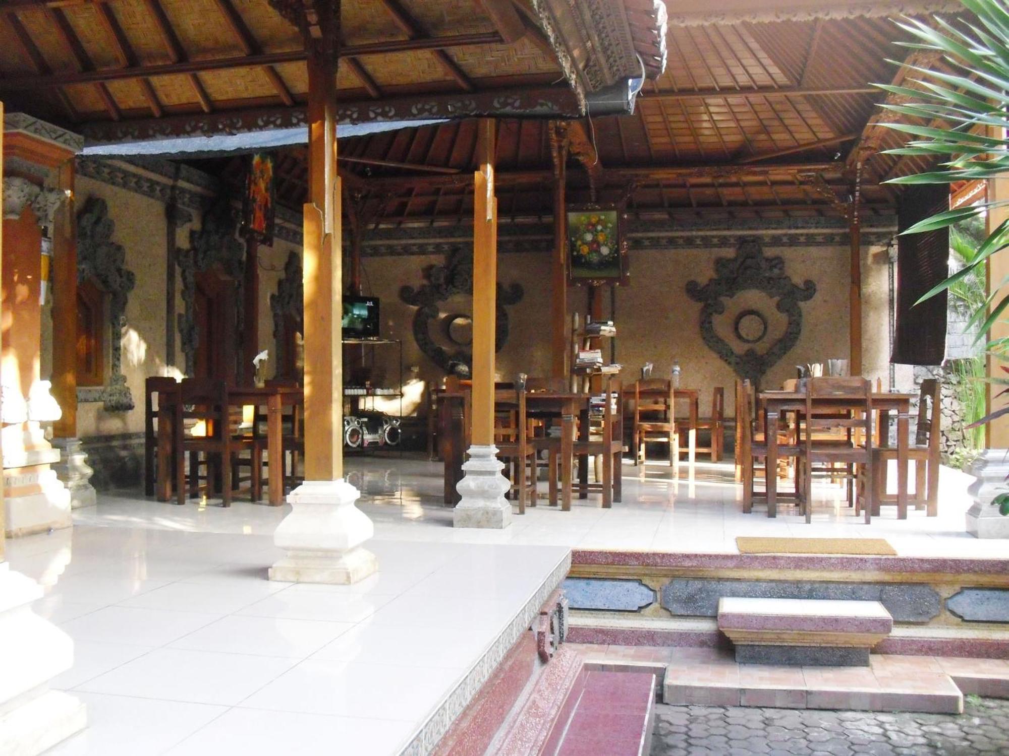 Adus Beach Inn Legian Exteriér fotografie