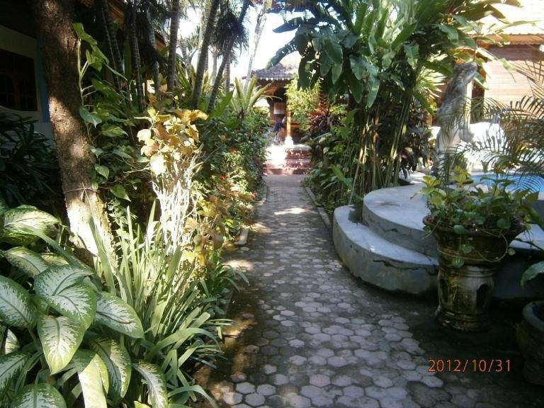 Adus Beach Inn Legian Exteriér fotografie