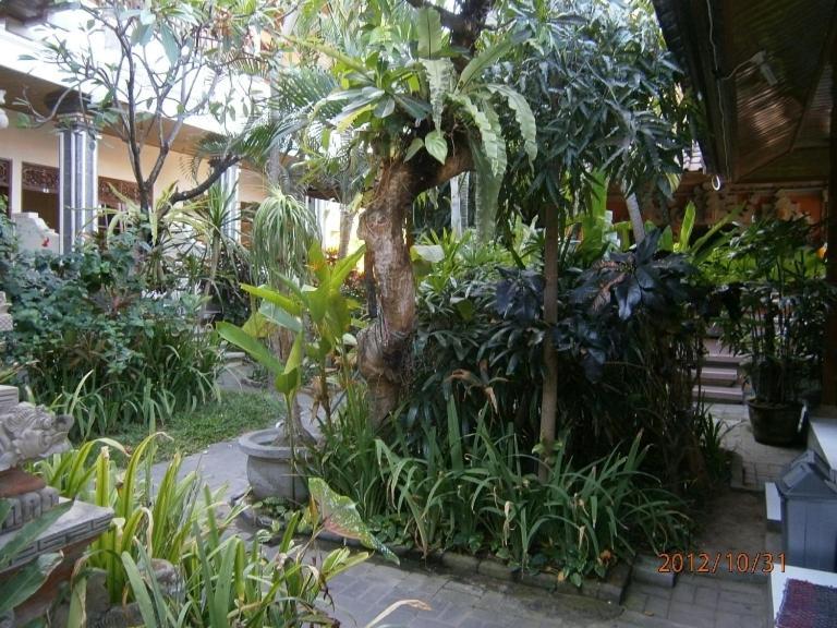 Adus Beach Inn Legian Exteriér fotografie