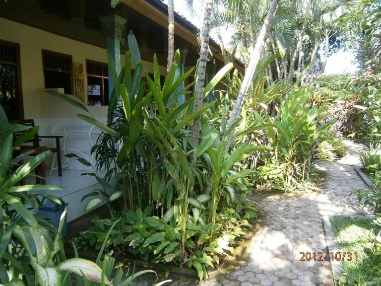 Adus Beach Inn Legian Exteriér fotografie