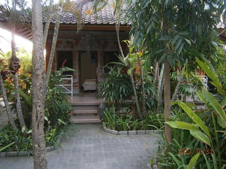Adus Beach Inn Legian Exteriér fotografie